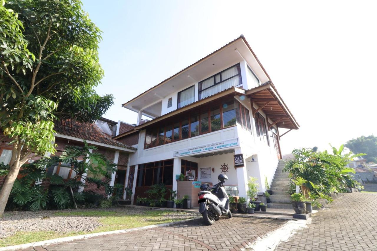 Lembur Incu Syariah Villa & Resto Lembang Zewnętrze zdjęcie