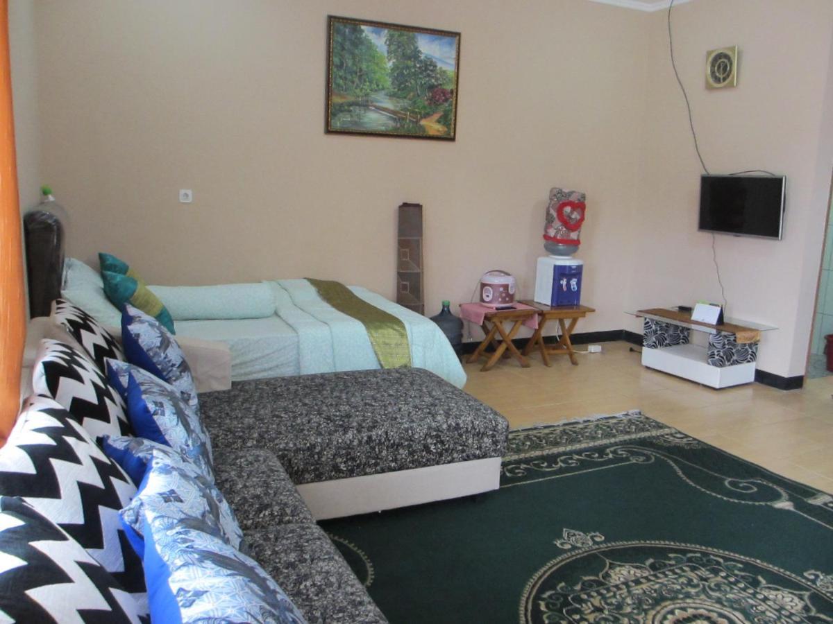 Lembur Incu Syariah Villa & Resto Lembang Zewnętrze zdjęcie